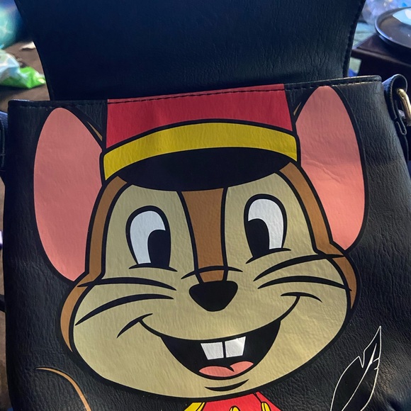 Brand new/ Never used Timothy Mouse (Dumbo) crossbody Loungefly bag - Picture 4 of 4